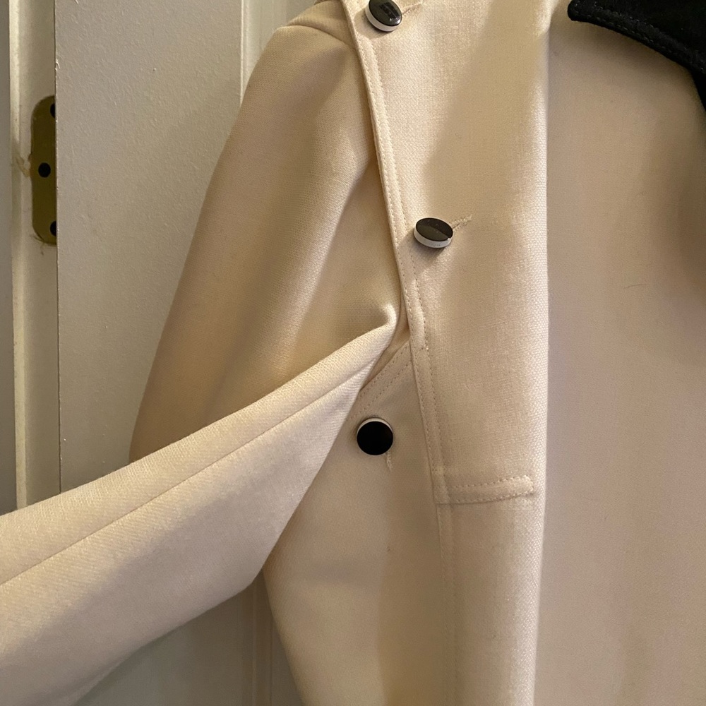 Vintage Courrèges Military Style Jacket with Detachable Sleeves - Picture 8 of 10